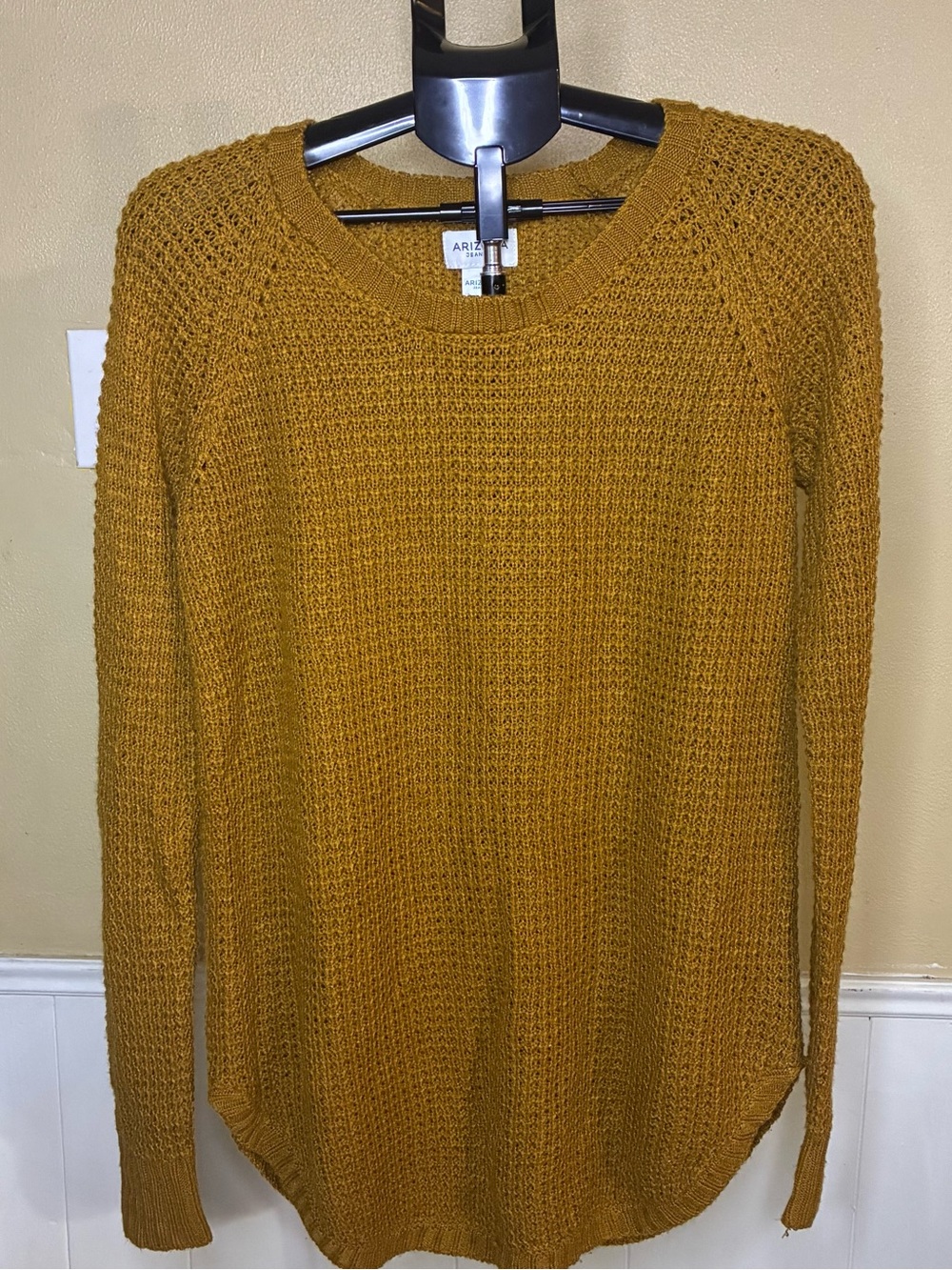 Arizona Jean Company Mustard Crewneck Knit Sweater
